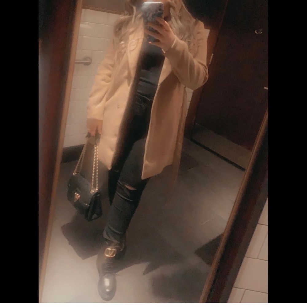 H&M size medium tan wool coat with tie